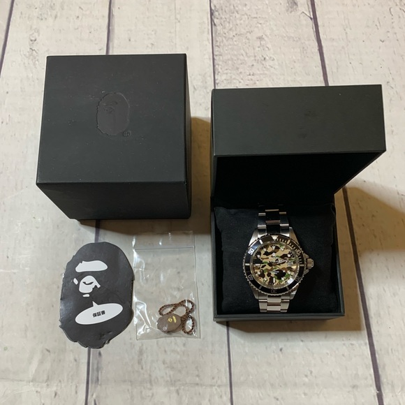 A Bathing Ape 1st Camo Type 1 Bapex - Picture 3 of 3